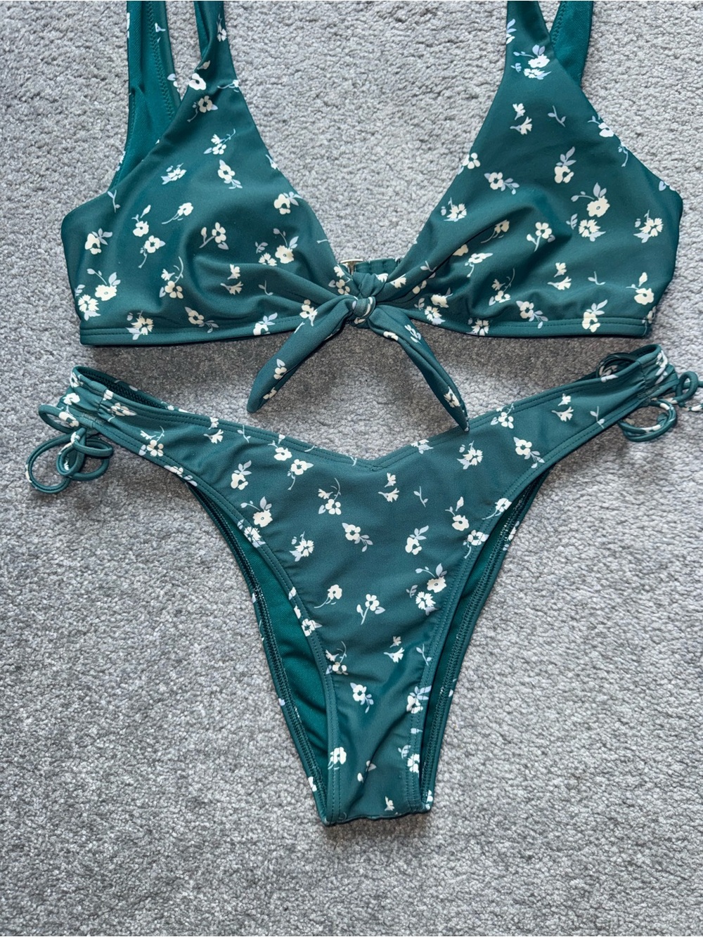 Hollister Bikini - Picture 2 of 7